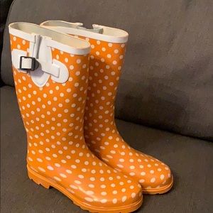 Rain boots